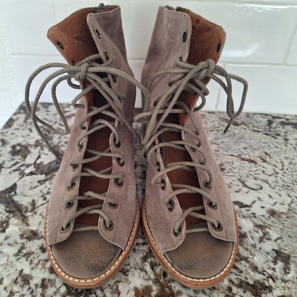 Jeffrey Campbell Gray suede peep toe booties‎ size 8